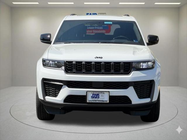 2026 Jeep Grand Cherokee GRAND CHEROKEE LAREDO ALTITUDE 4X4 2026 Jeep Grand Cherokee GRAND CHEROKEE LAREDO ALTITUDE 4X4