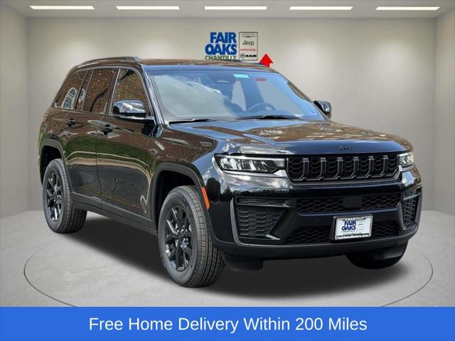 2026 Jeep Grand Cherokee GRAND CHEROKEE LAREDO ALTITUDE 4X4 2026 Jeep Grand Cherokee GRAND CHEROKEE LAREDO ALTITUDE 4X4