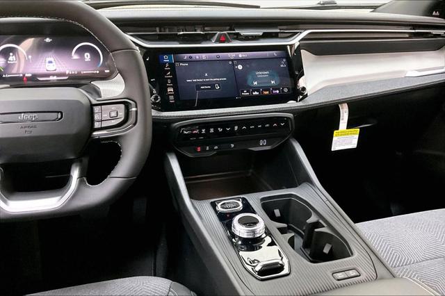 2026 Jeep Cherokee Laredo 4x4