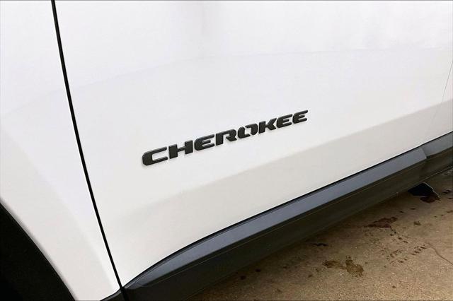 2026 Jeep Cherokee Laredo 4x4