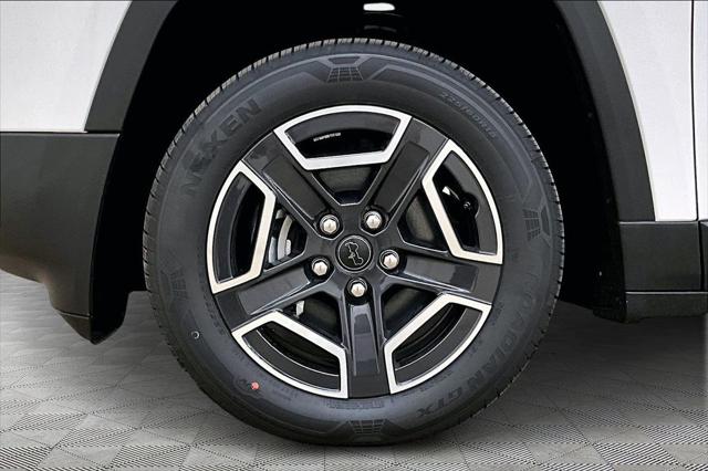 2026 Jeep Cherokee Laredo 4x4