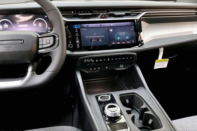 2026 Jeep Cherokee Laredo 4x4