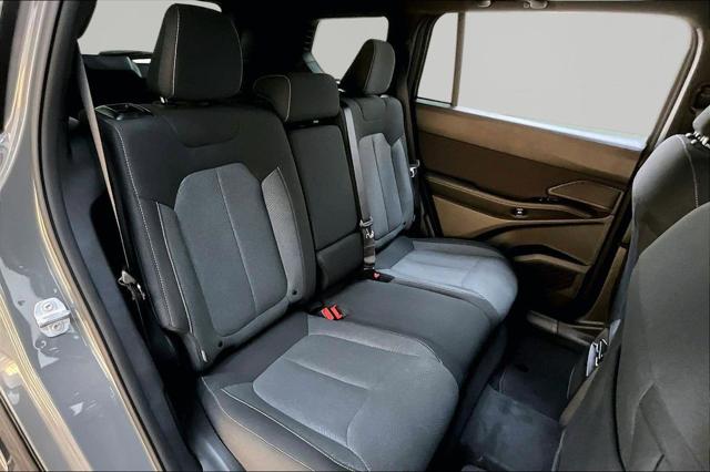 2026 Jeep Cherokee Laredo 4x4