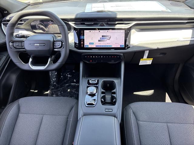 2026 Jeep Cherokee Laredo 4x4