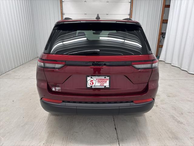 2026 Jeep Grand Cherokee GRAND CHEROKEE LAREDO ALTITUDE 4X4