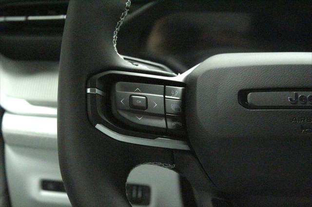 2026 Jeep Cherokee Laredo 4x4