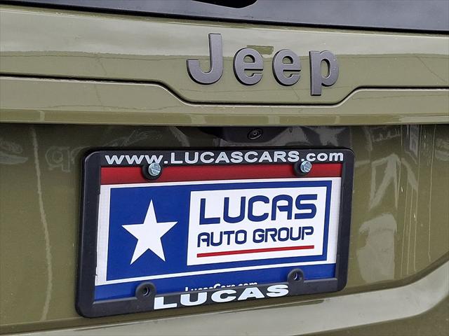 2026 Jeep Cherokee Laredo 4x4