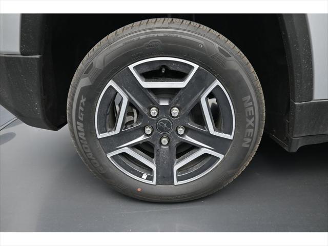 2026 Jeep Cherokee Laredo 4x4