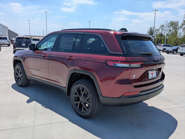 2026 Jeep Grand Cherokee Altitude 4x2