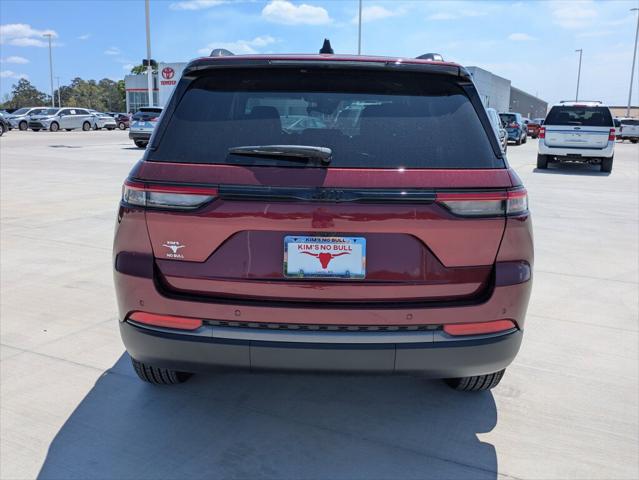 2026 Jeep Grand Cherokee Altitude 4x2