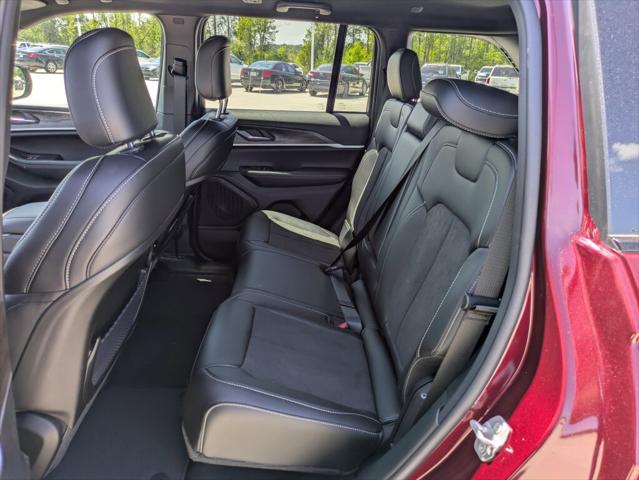 2026 Jeep Grand Cherokee Altitude 4x2