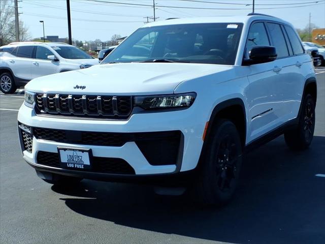 2026 Jeep Grand Cherokee GRAND CHEROKEE LAREDO ALTITUDE 4X4