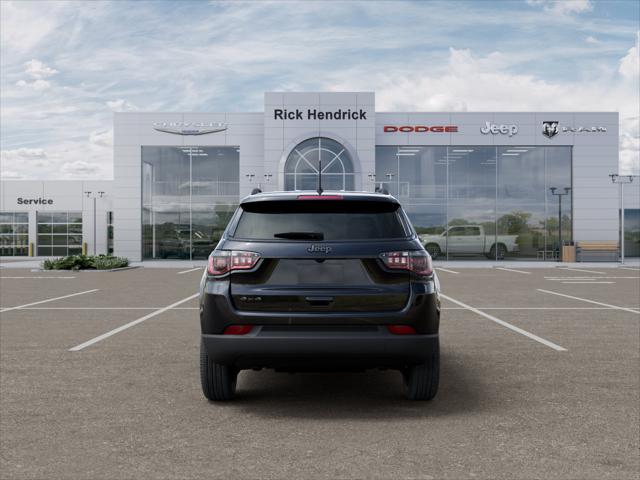 New 2026 Diamond Black Crystal Pearl-Coat Exterior Paint Jeep Latitude image 67
