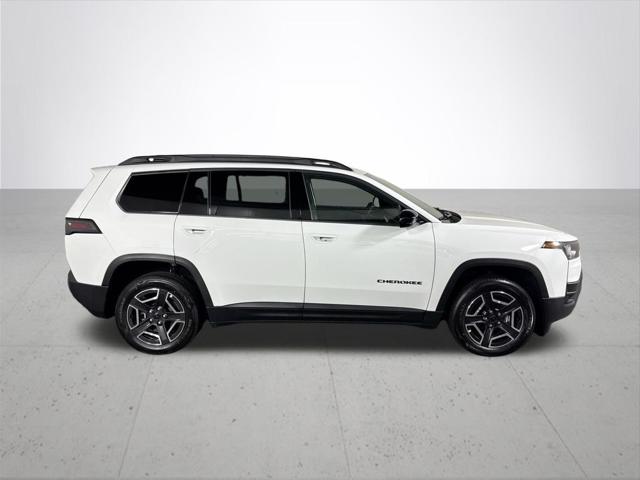 2026 Jeep Cherokee Laredo 4x4