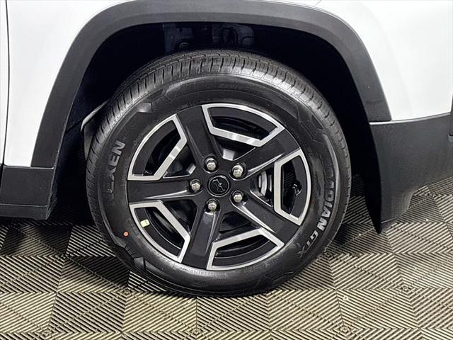 2026 Jeep Cherokee Laredo 4x4