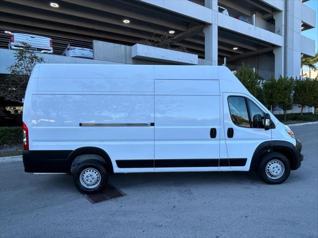 2025 Ram ProMaster Cargo Van Tradesman Super High Roof 159" WB EXT w/Pass Seat