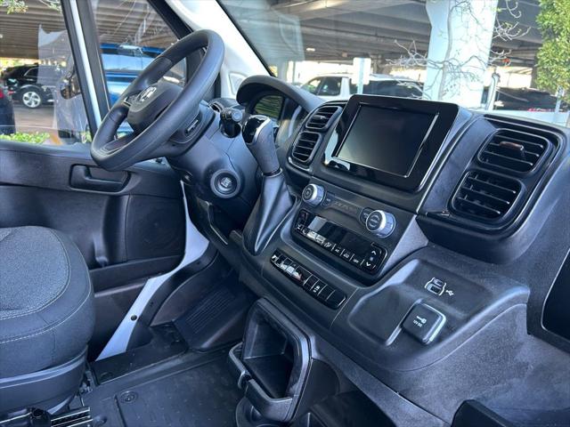 2025 Ram ProMaster Cargo Van Tradesman Super High Roof 159" WB EXT w/Pass Seat