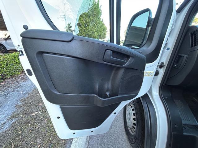 2025 Ram ProMaster Cargo Van Tradesman Super High Roof 159" WB EXT w/Pass Seat