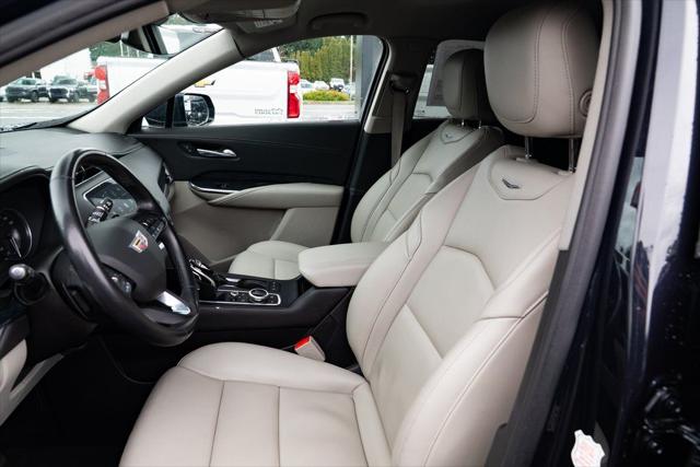 2024 Cadillac XT4 AWD Premium Luxury