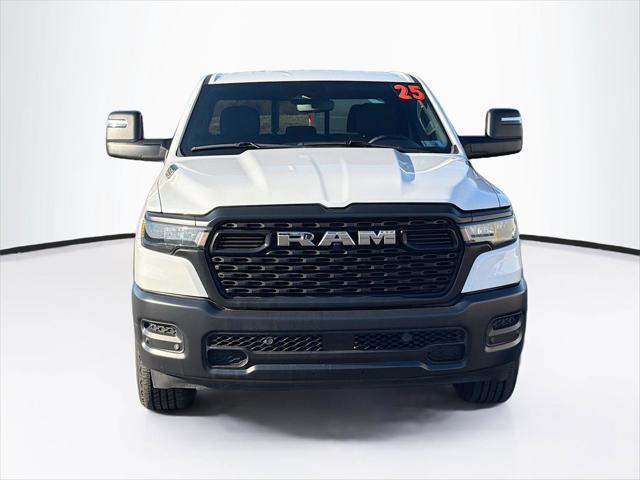 2025 RAM 1500 Tradesman Crew Cab 4x4 64 Box
