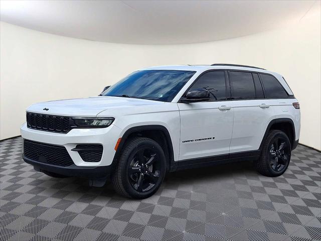 2023 Jeep Grand Cherokee Altitude 4x4 2023 Jeep Grand Cherokee Altitude 4x4