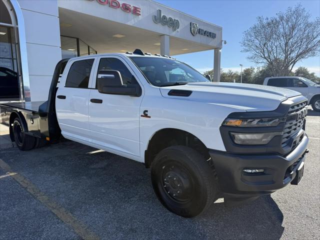 2026 RAM Ram 3500 Chassis Cab RAM 3500 TRADESMAN CREW CAB CHASSIS 4X4 60 CA 2026 RAM Ram 3500 Chassis Cab RAM 3500 TRADESMAN CREW CAB CHASSIS 4X4 60 CA