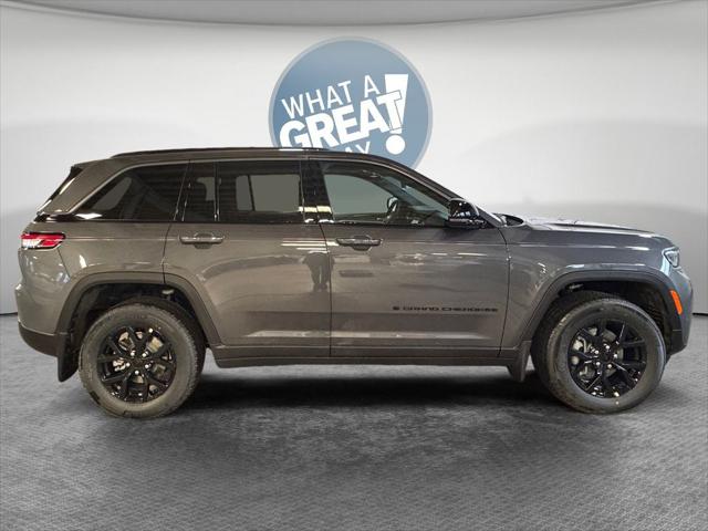 2026 Jeep Grand Cherokee GRAND CHEROKEE LAREDO ALTITUDE 4X4 2026 Jeep Grand Cherokee GRAND CHEROKEE LAREDO ALTITUDE 4X4