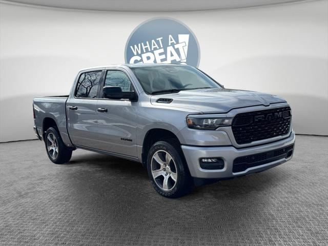 2025 RAM 1500 Tradesman Crew Cab 4x4 57 Box