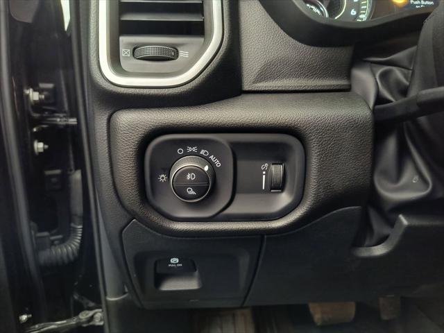 2025 Ram 1500 Big Horn Crew Cab 4x4 5'7" Box