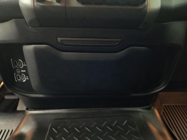 2025 Ram 1500 Big Horn Crew Cab 4x4 5'7" Box