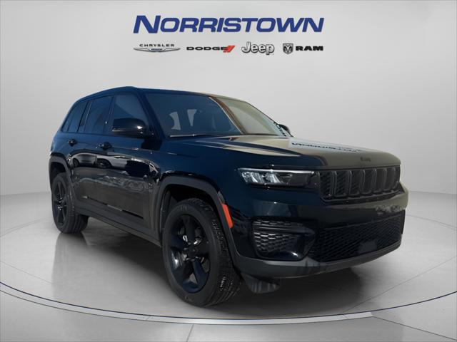 2023 Jeep Grand Cherokee Altitude 4x4 2023 Jeep Grand Cherokee Altitude 4x4