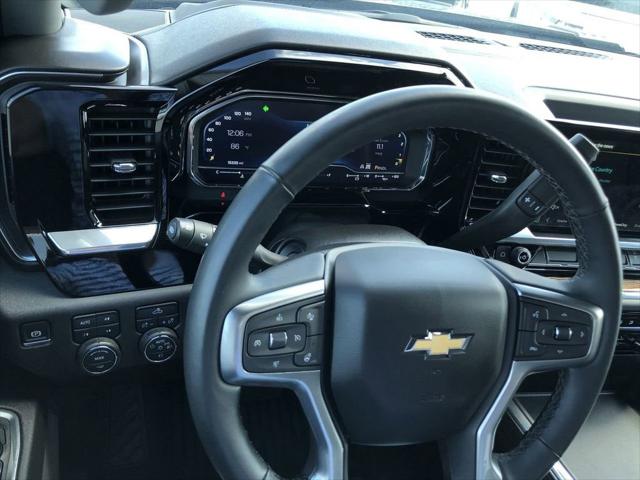 2025 Chevrolet Silverado 2500HD 4WD Crew Cab Standard Bed LT