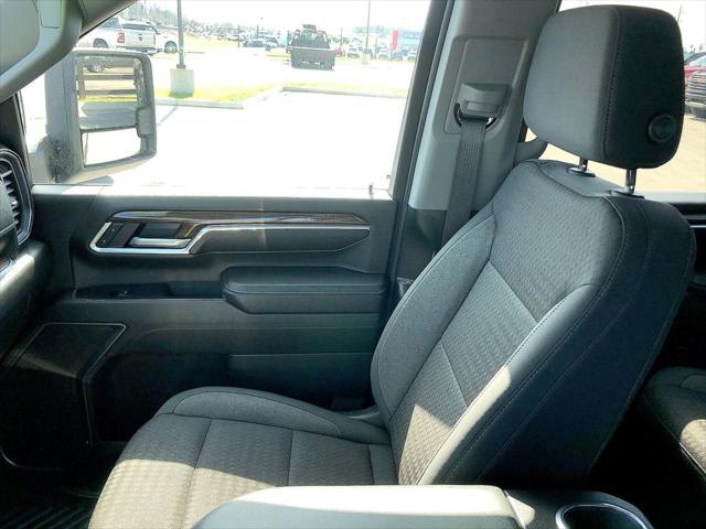 2025 Chevrolet Silverado 2500HD 4WD Crew Cab Standard Bed LT