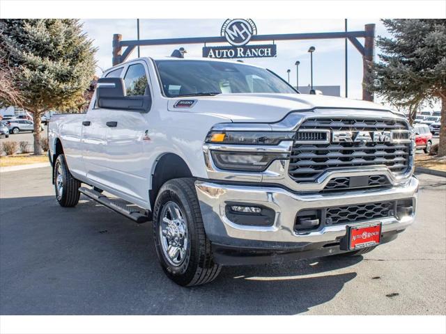 2026 RAM Ram 3500 RAM 3500 TRADESMAN CREW CAB 4X4 8 BOX