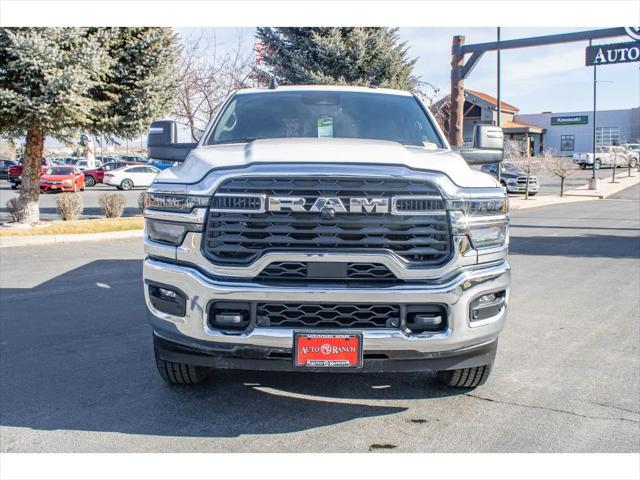 2026 RAM Ram 3500 RAM 3500 TRADESMAN CREW CAB 4X4 8 BOX