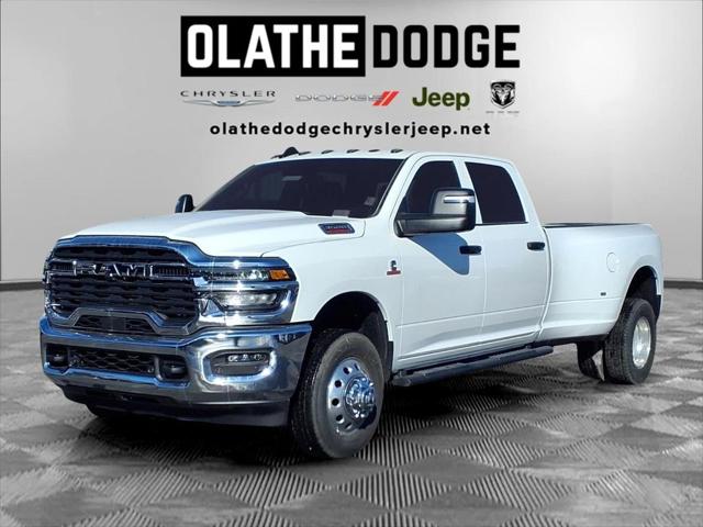 2026 RAM Ram 3500 RAM 3500 TRADESMAN CREW CAB 4X4 8 BOX