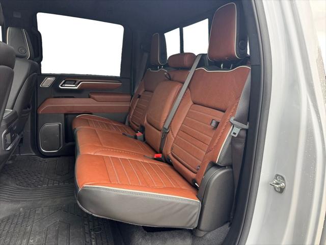 2025 GMC Sierra 2500HD 4WD Crew Cab Standard Bed Denali Ultimate