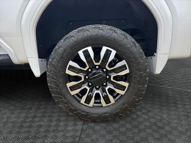 2025 GMC Sierra 2500HD 4WD Crew Cab Standard Bed Denali Ultimate