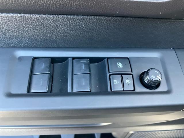 2026 Toyota Tundra SR5 CrewMax 5.5' Bed