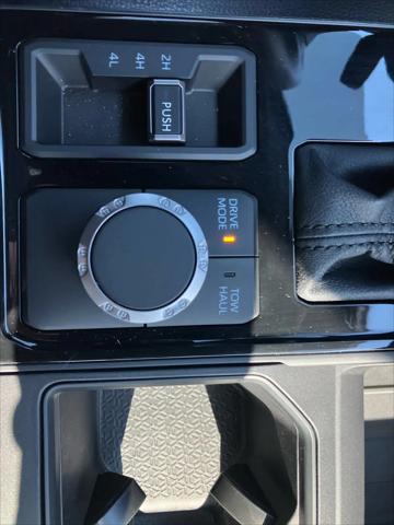 2026 Toyota Tundra SR5 CrewMax 5.5' Bed