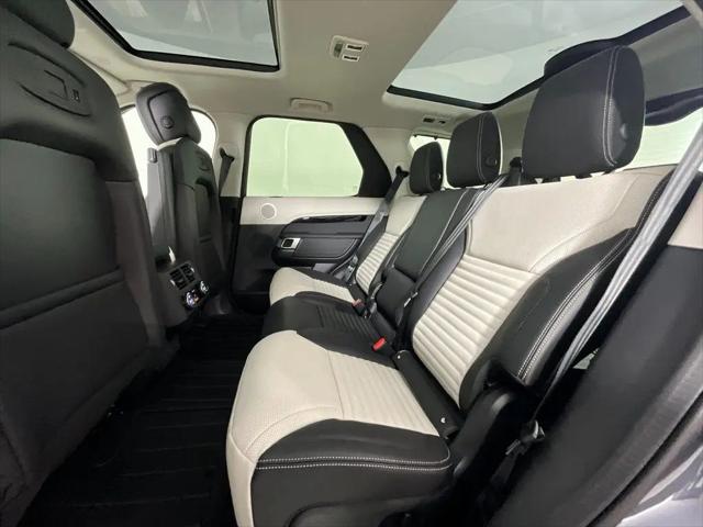 2026 Land Rover Discovery S