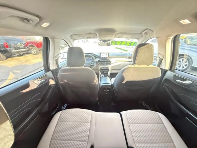 2021 Ford Escape SE Hybrid