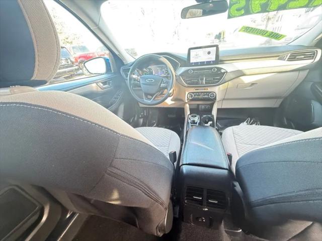 2021 Ford Escape SE Hybrid