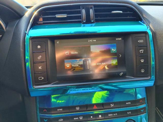 2018 Jaguar F-PACE 25t Premium