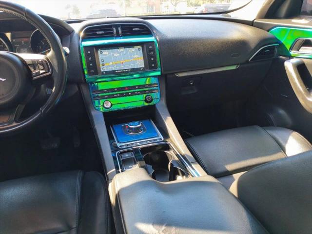 2018 Jaguar F-PACE 25t Premium