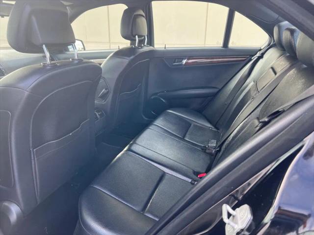 2010 Mercedes-Benz C-CLASS C 300 Luxury 4MATIC