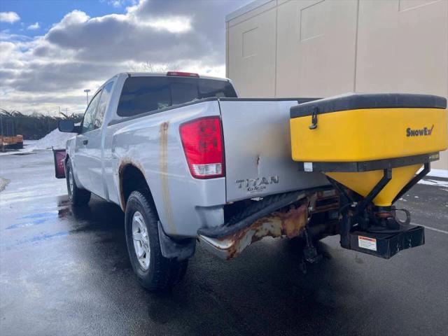 2004 Nissan Titan XE