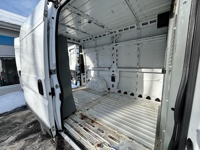 2017 Ram ProMaster 2500 Cargo Van High Roof 136" WB