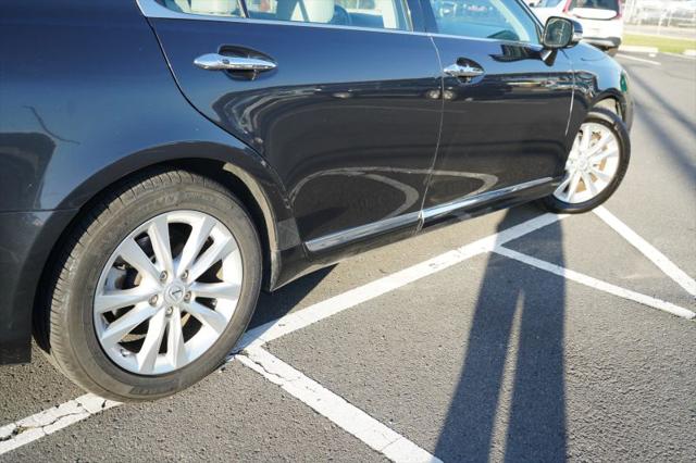2011 Lexus ES 350 350
