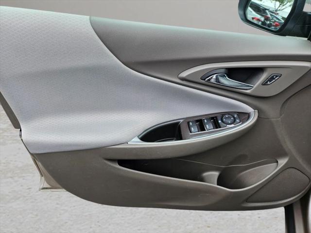 2022 Chevrolet Malibu FWD LT